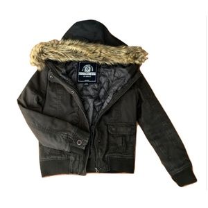 NEW 🌷Zenana Outfitters Olivve Fur Collar Park - M